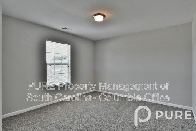 Building Photo - 340 Longfellows Ln