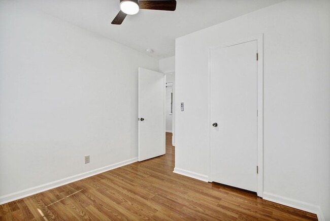 Building Photo - 238 Townes Dr