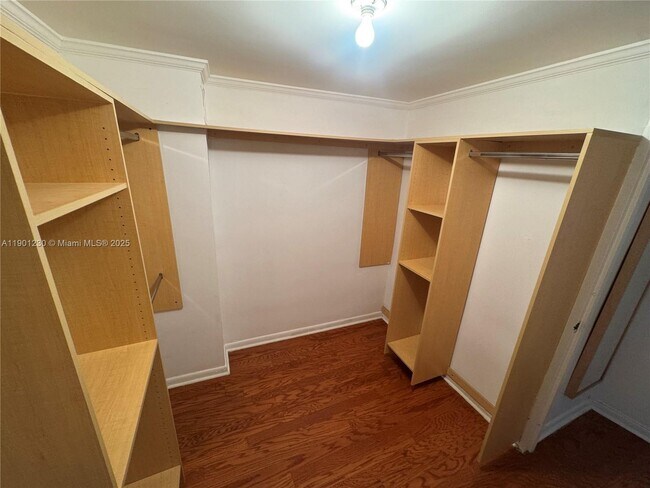 Building Photo - 5255 Collins Ave