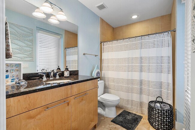 Building Photo - 59 Isle of Venice Dr