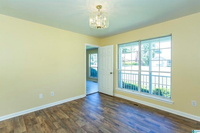 Building Photo - 713 Jason Cir