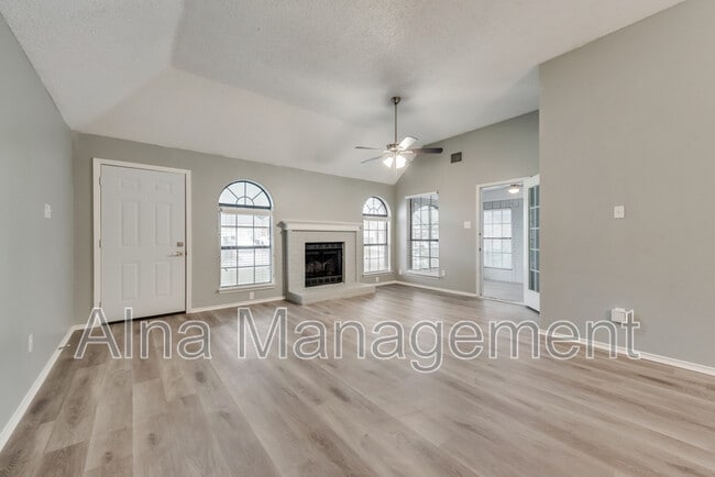 Building Photo - 6014 Meadowside Trail