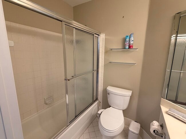 Building Photo - 5136 Floria Dr