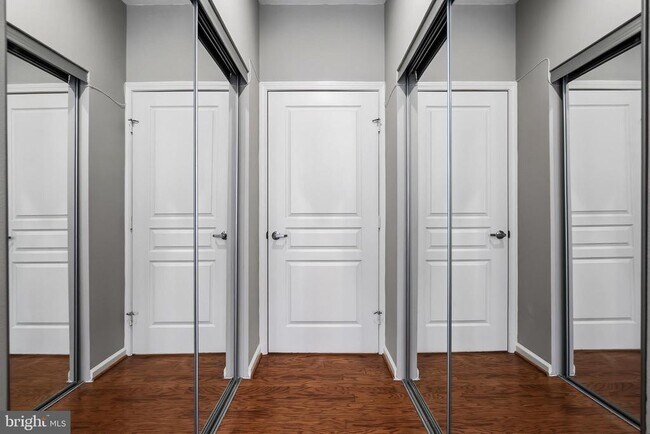 Building Photo - 12001 Market St