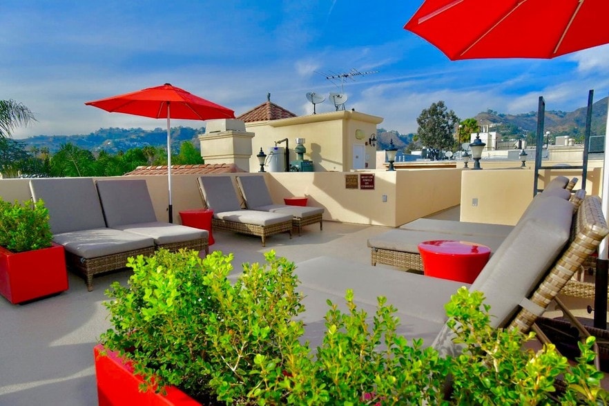 La Fontaine West 1333 N Curson Ave Los Angeles CA 90046 Apartment