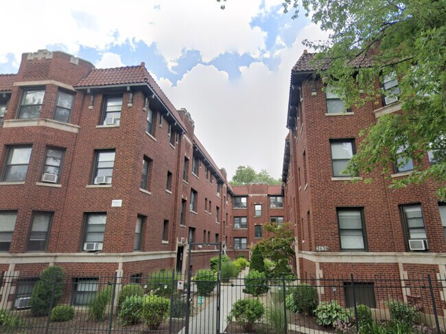 Primary Photo - 2639 N Spaulding Ave