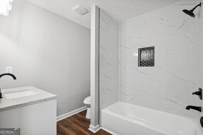 Building Photo - 3193 Nectarine Cir