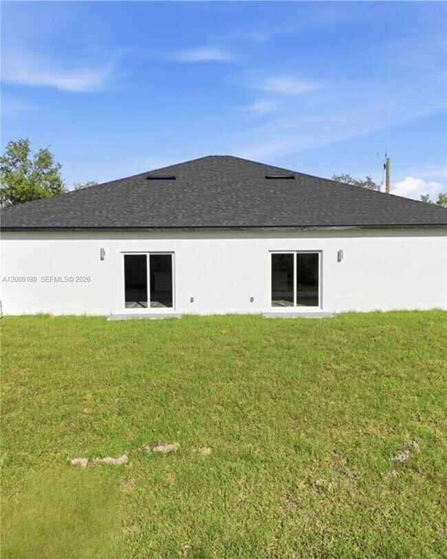 Building Photo - 10047 Amicola St