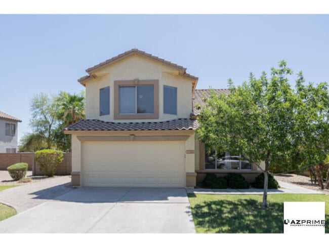 Building Photo - Live the Golf Course Dream in this Stunnin...