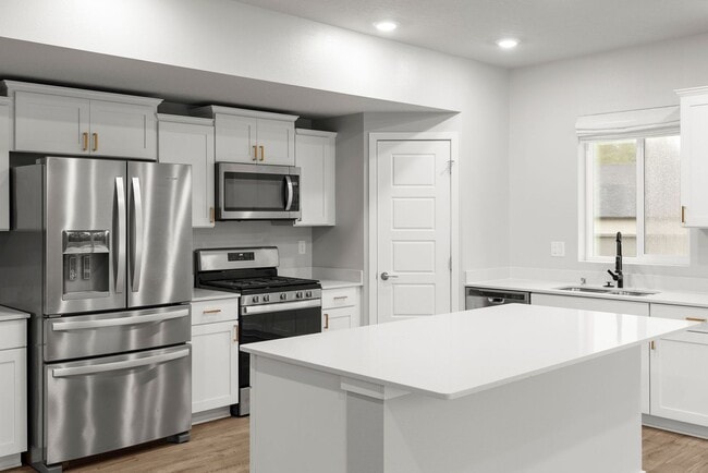 Building Photo - Newer Construction Home in Upriver Drive Neighborhood