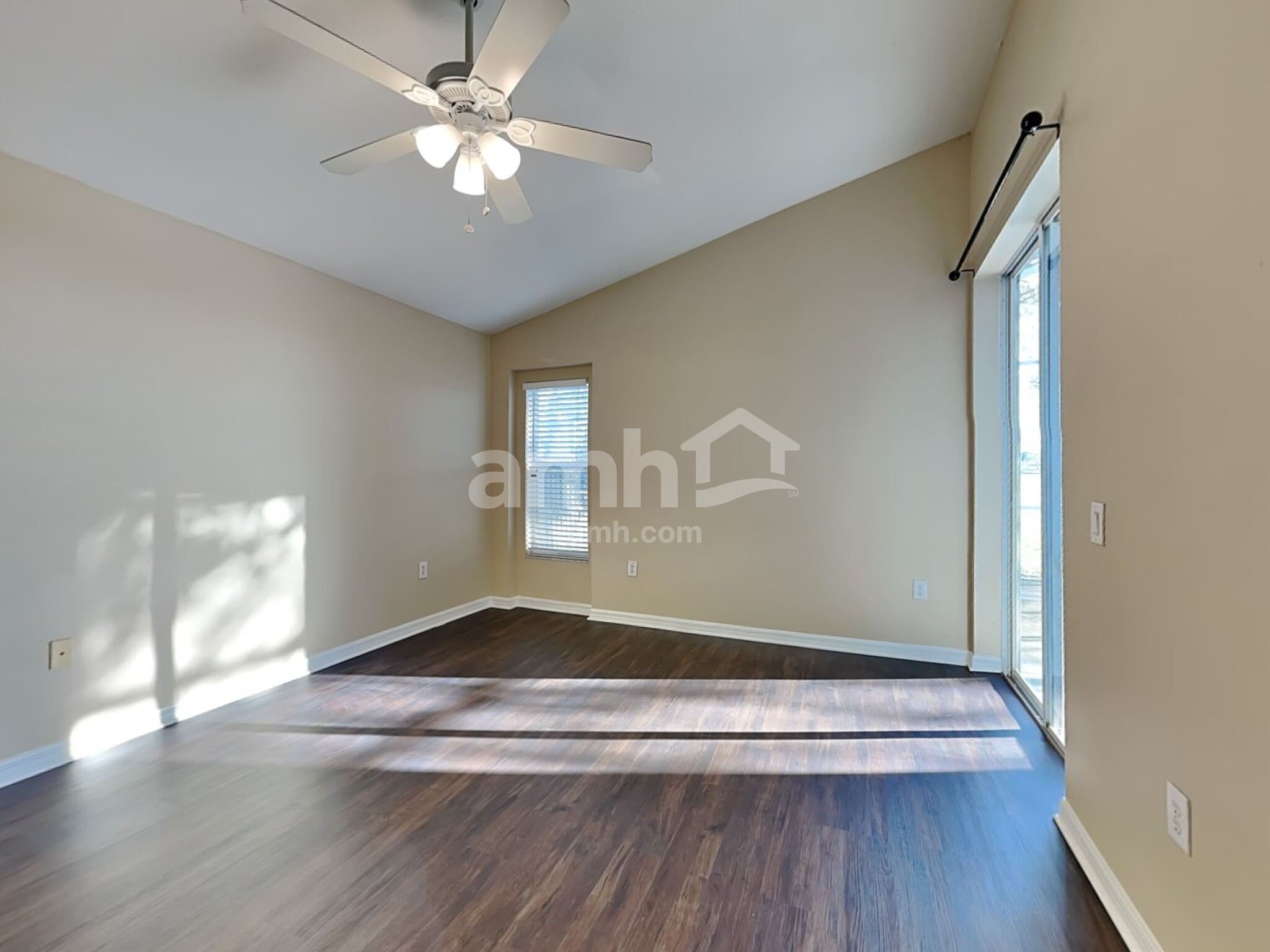 Building Photo - 12723 Lake Vista Dr