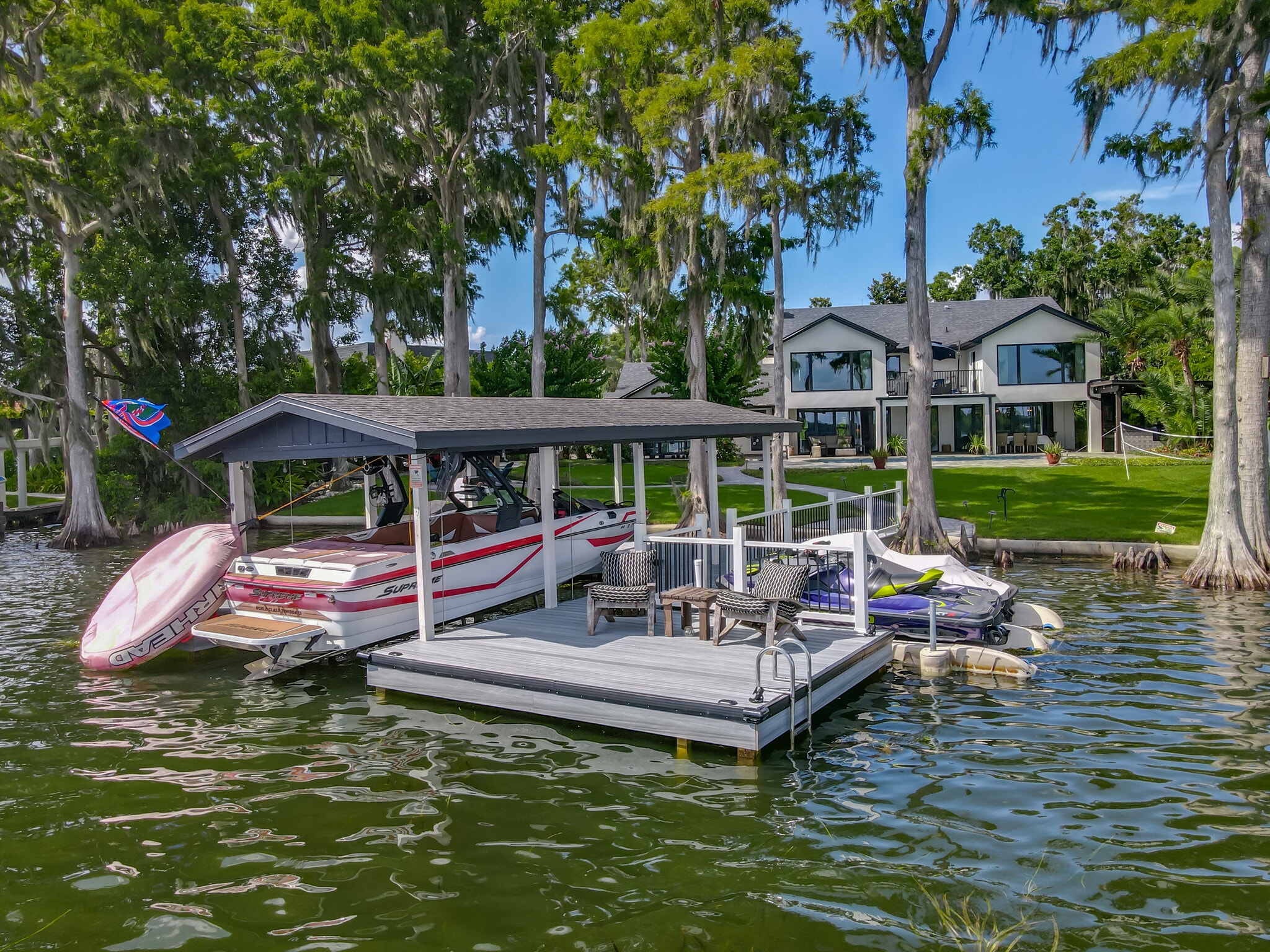 Private Dock w/ Seating - 281 Shell Pt E