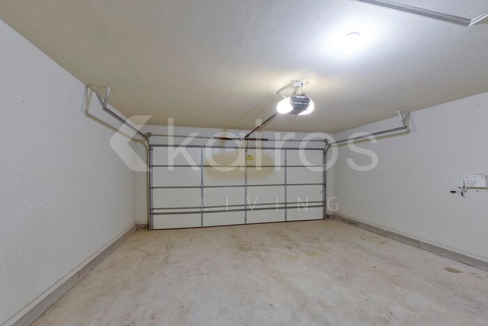 Building Photo - 11733 SW 17th St