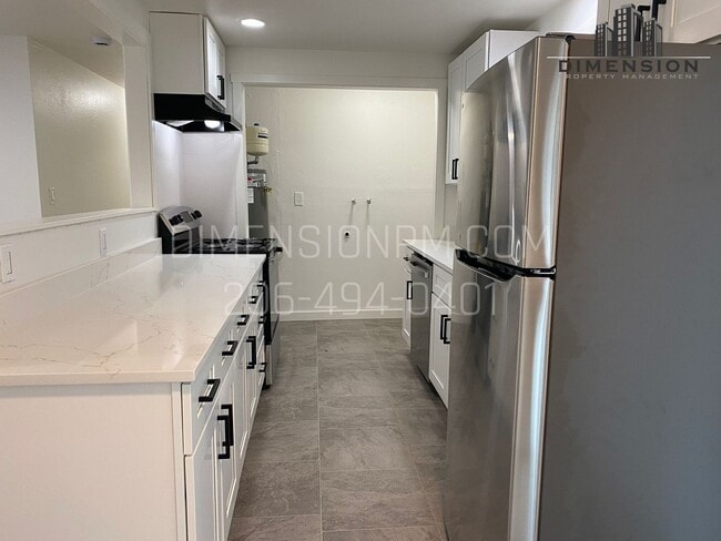 Building Photo - Charming 3-bedroom, 1-bathroom house in Fe...