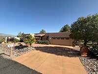 Building Photo - Long Term Vacation Rental Available Now - ...