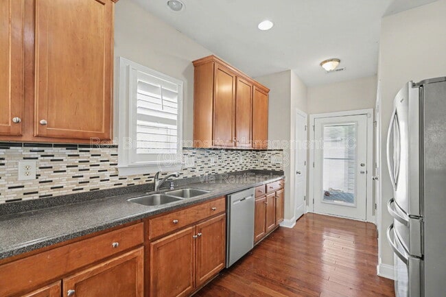 Building Photo - 2330 Bonterra Blvd