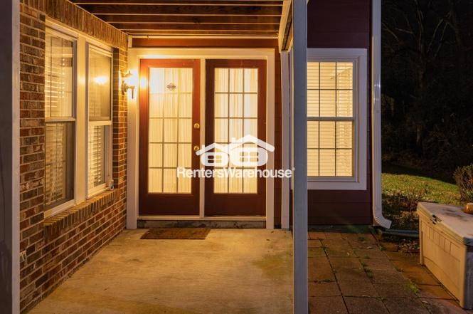Building Photo - 805 Deering Rd