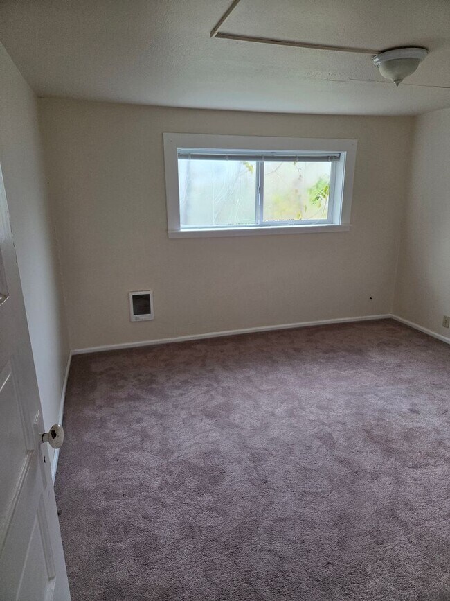 Building Photo - 2653-2655 NW 59th