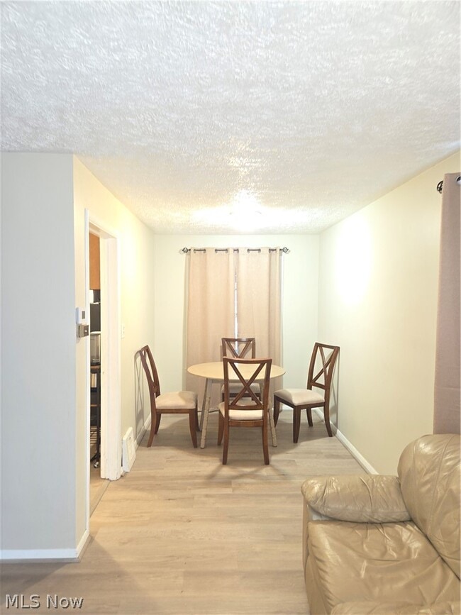 Building Photo - 21711 S Lake Shore