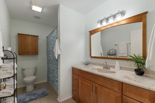 Building Photo - 1072 Papenberg Rd