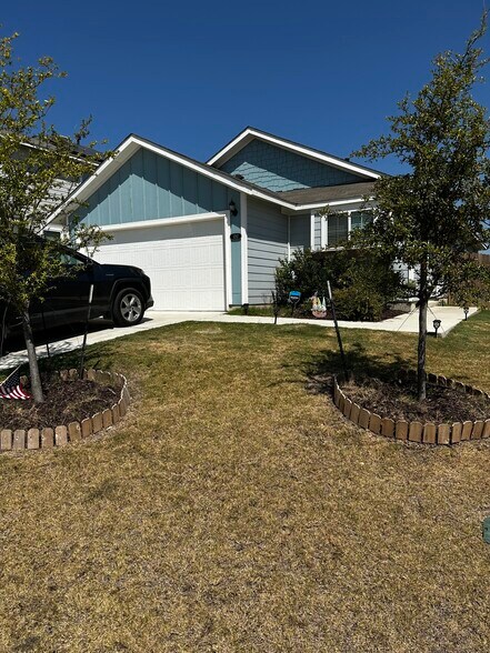 Building Photo - 1212 Flint Knapper Dr