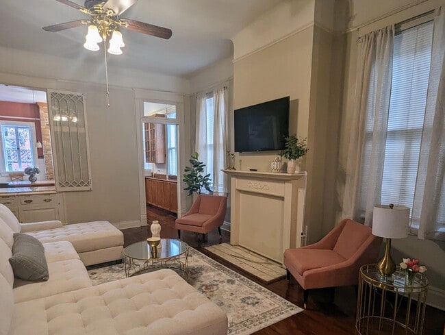 Building Photo - 5107 Dryades St