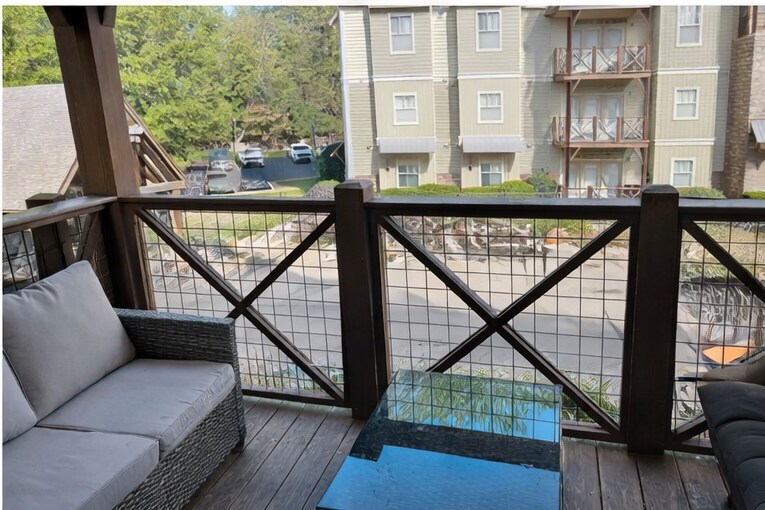 Balcony Overseeing Pool - 203 Kelly Rd