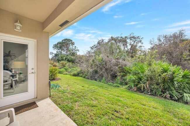 Building Photo - 899 NE Trailside Run