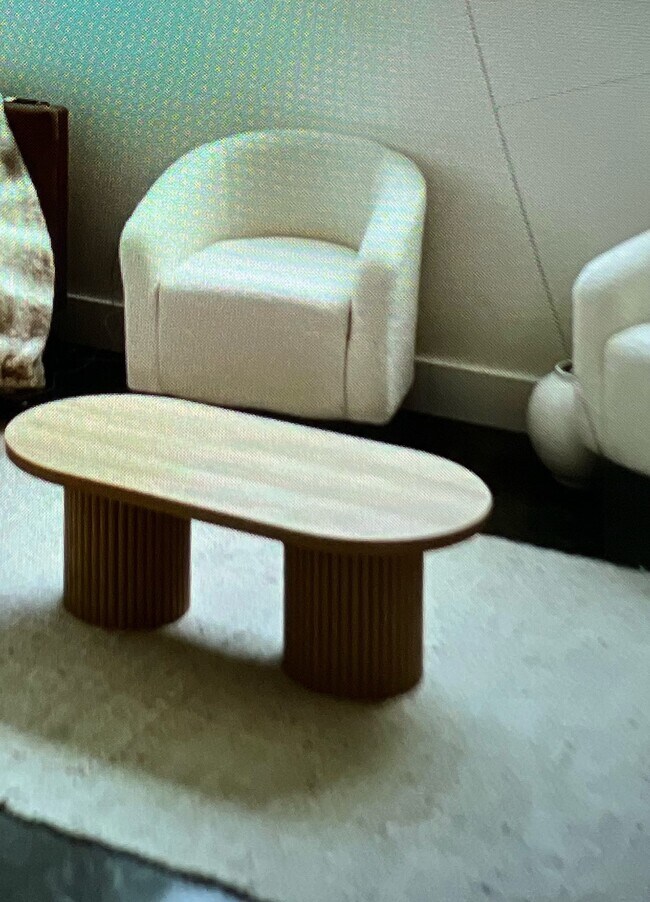 Building Photo - Eden