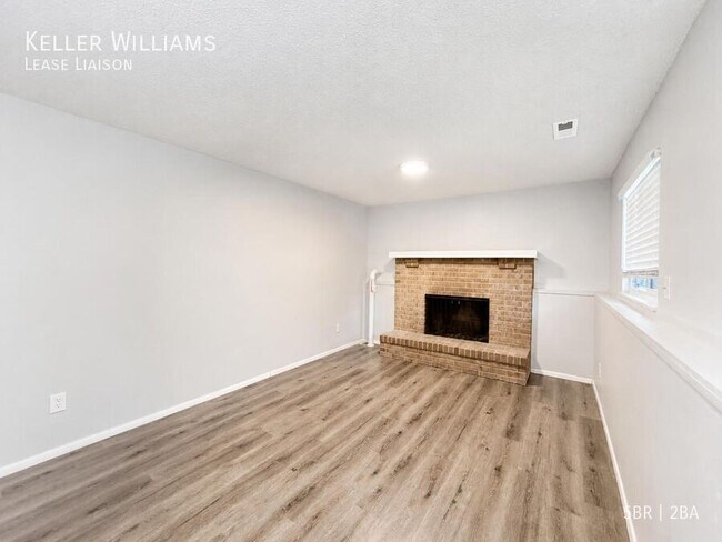 Building Photo - 1105 Mt View Ln