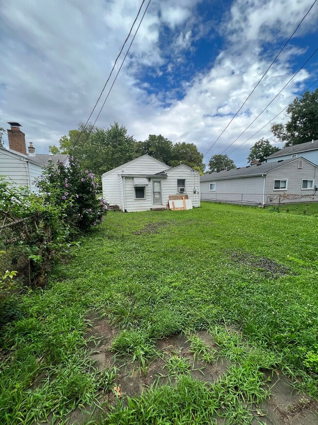 Building Photo - 26451 Lorenz St