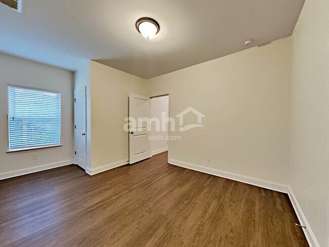 Building Photo - 103 Caitlin Ct