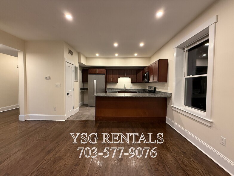 Building Photo - 19 Lambert Ave