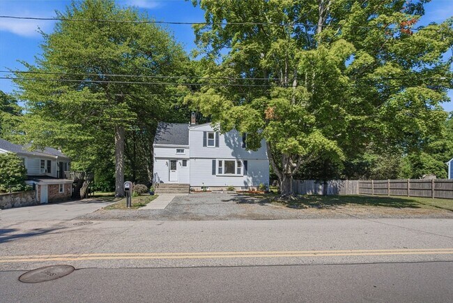 Building Photo - 70 Riverside Ave