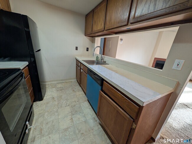 Building Photo - 17 Little Oak Ln