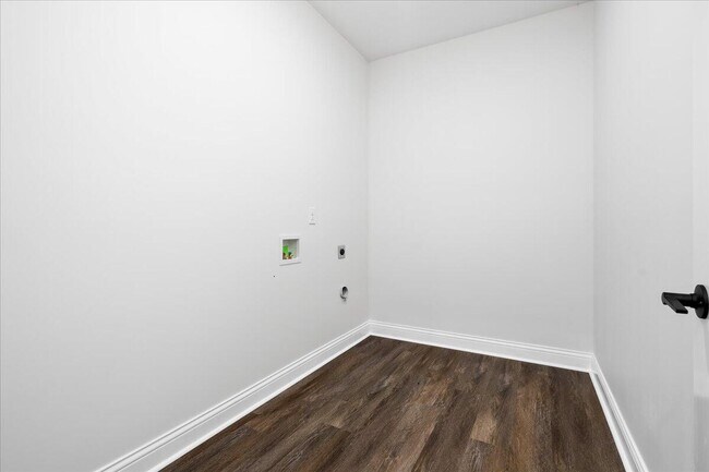 Building Photo - 413 Weston Park