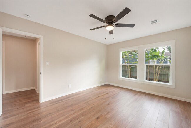 Building Photo - 1200 Adams St