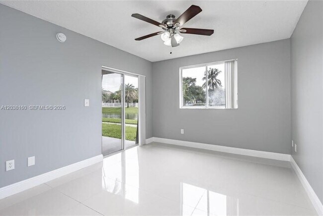 Building Photo - 2600 S University Dr