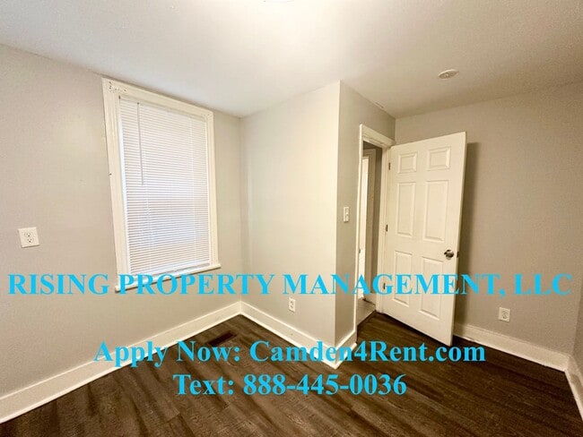 Building Photo - Renovated 4 Bedroom 2.5 Bathroom home in t...