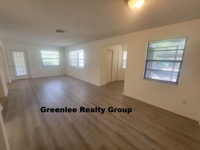 Building Photo - Don’t Miss This Spacious 3 Bedroom / 2 Bath Condo in Baywood Meadows!