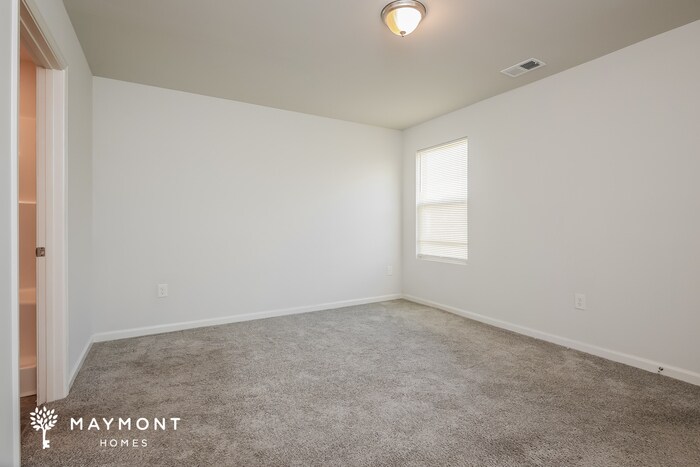 Building Photo - 157 Foxford Dr