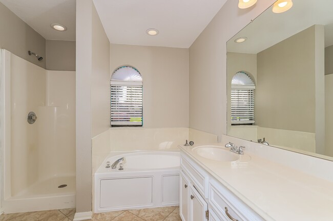 Building Photo - 28752 Aloha Ln