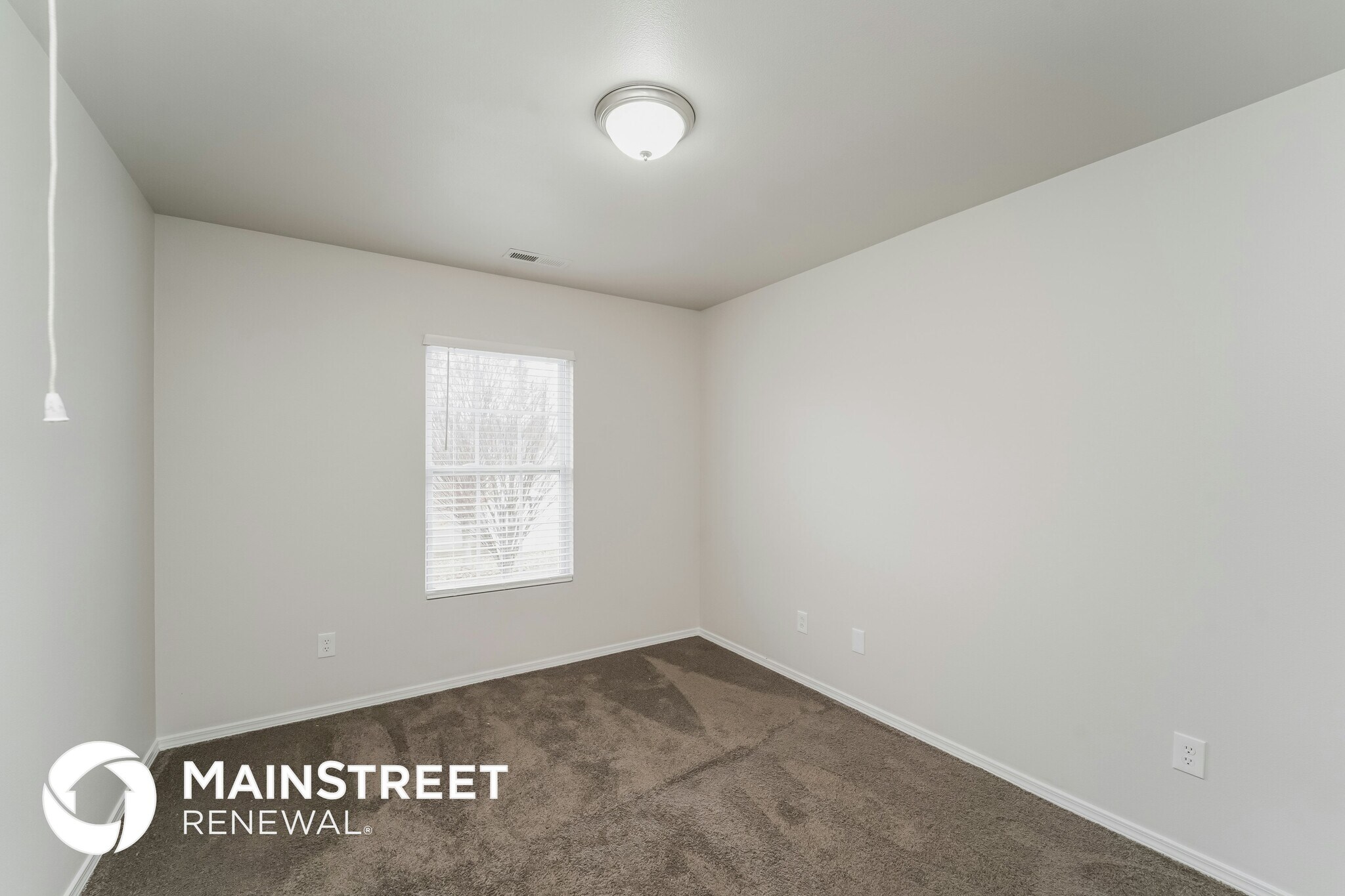 Building Photo - 1054 Black Oak Dr