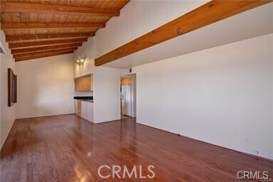 Building Photo - 214 Via Robina