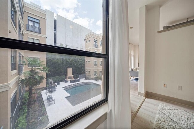 Building Photo - 1901 Post Oak Blvd