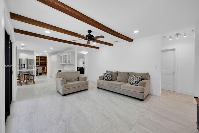 Building Photo - 6860 SW 99th Terrace