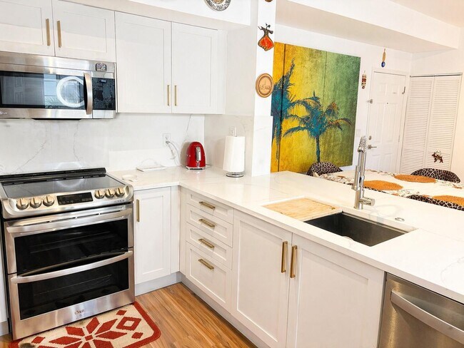 Building Photo - 233 S Federal Hwy