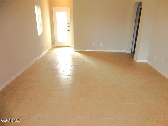 Building Photo - 14254 Earl Chokiski