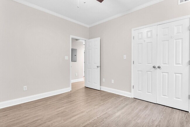 Building Photo - 1046 Tilden St NW