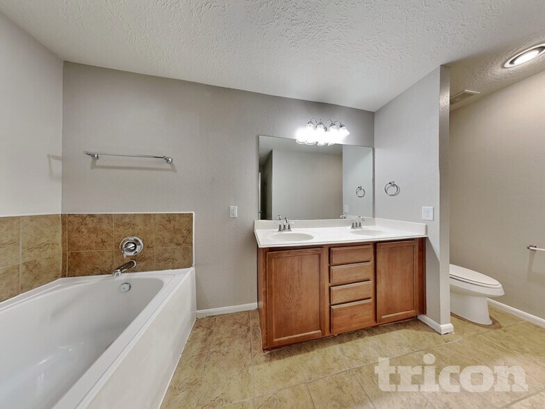 Building Photo - 19325 Cascade Green Ct